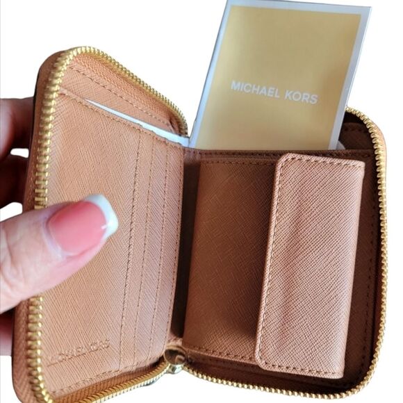 Michael Kors square Jet Set zip around wallet brown gold - Picture 3 of 6